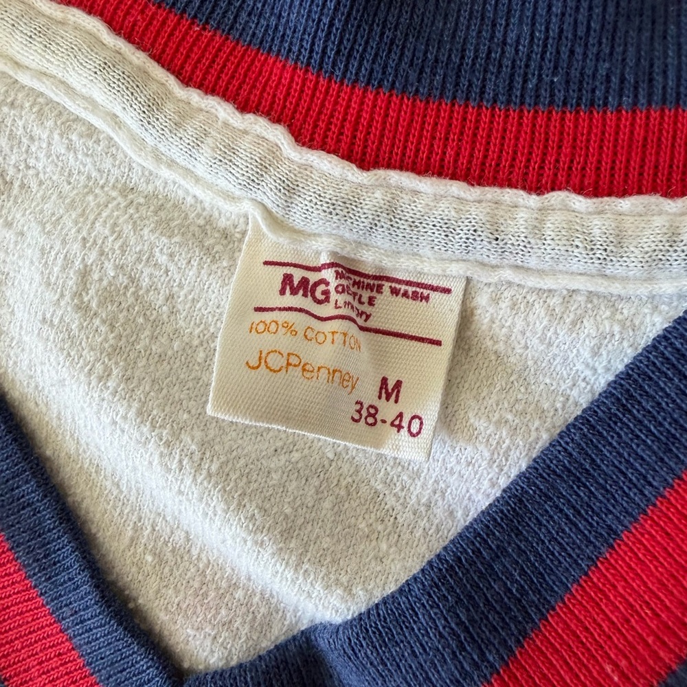 Vntg 70s Terry Cloth V-Neck Shirt Retro Athletic Stripe Tee USA Cotton M 38-40 - Picture 4 of 7